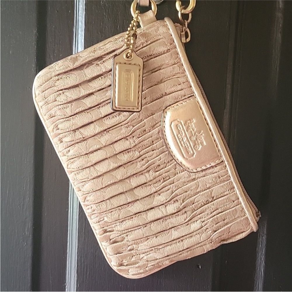 Coach NWOT‎ Gold Madison Gathered Twist Wristlet